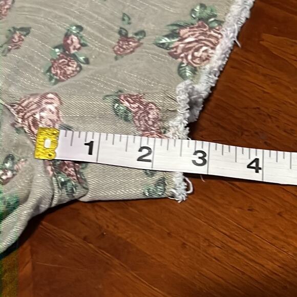 Gold Drama Tan Floral Print Stretch Denim Shorts Juniors Size 5 - Picture 8 of 8